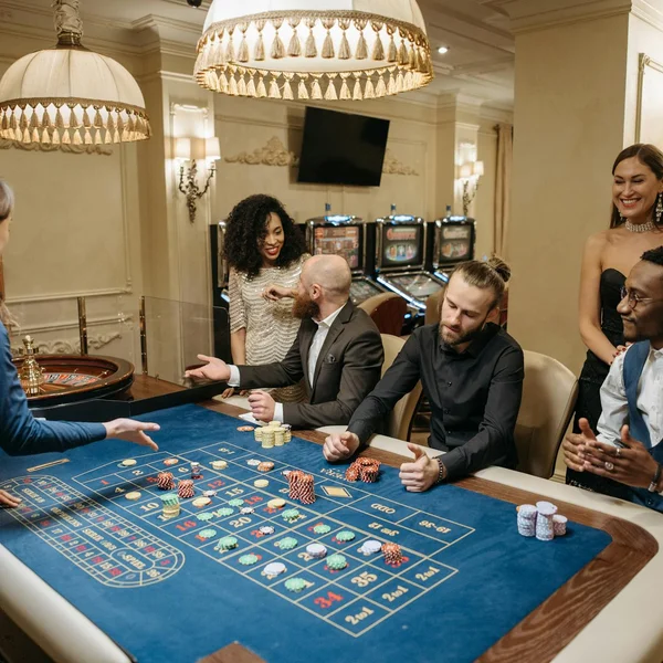 炸金花应用街机游戏